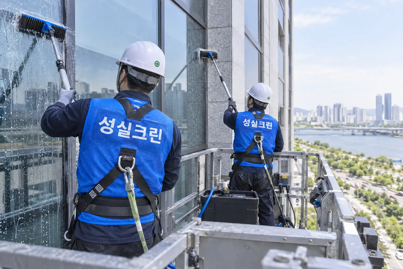 대구 건물유리외벽청소 전문업체 성실크린